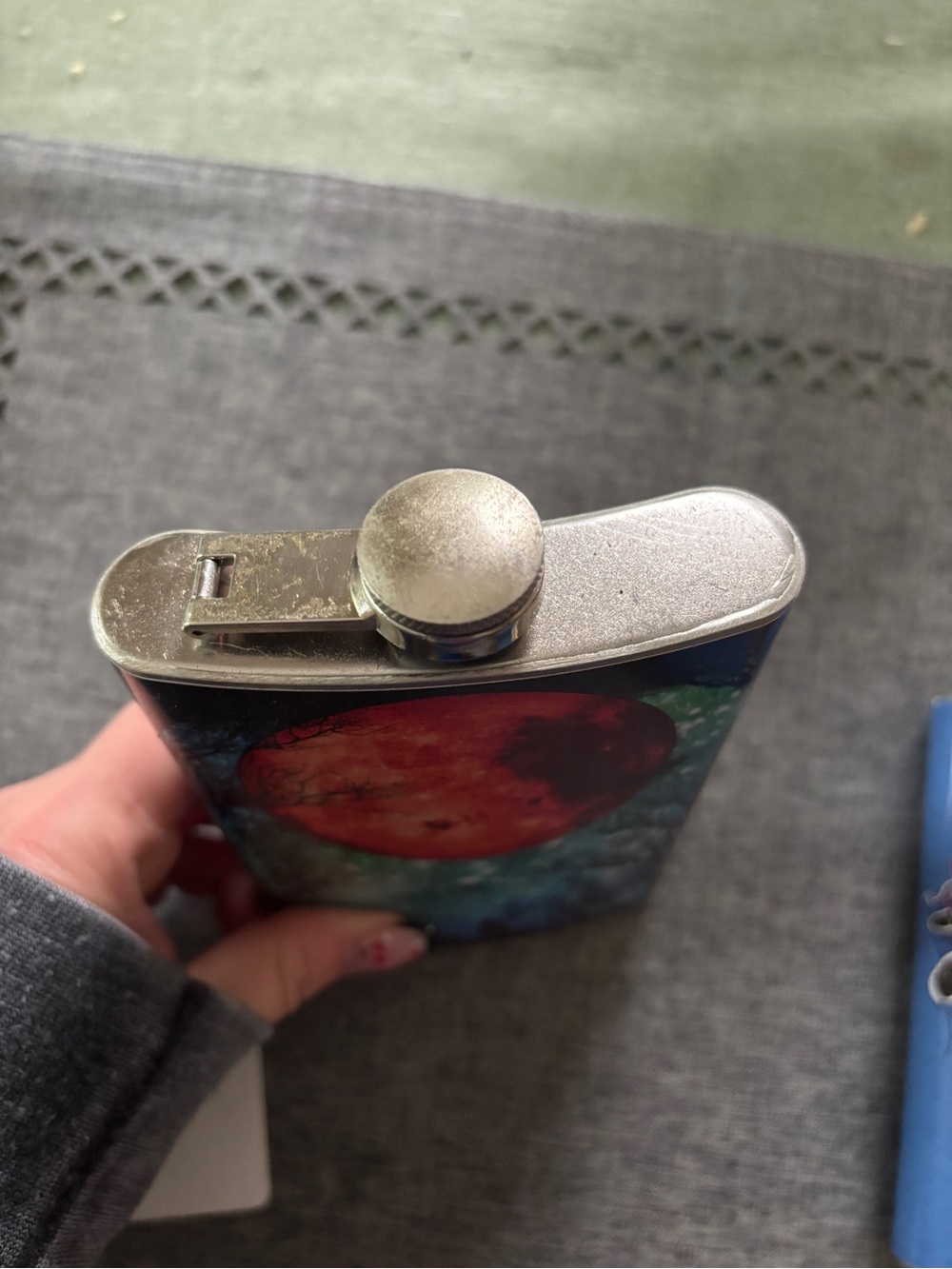 Flask - Picture 2 of 3